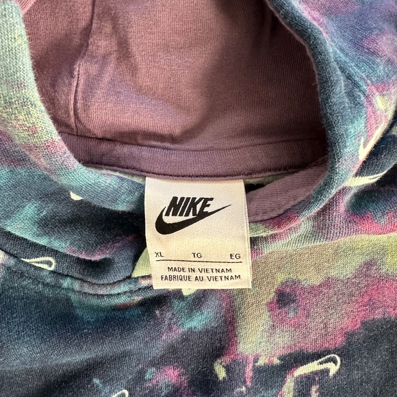 Boys Nike Hoodie - Picture 2 of 2